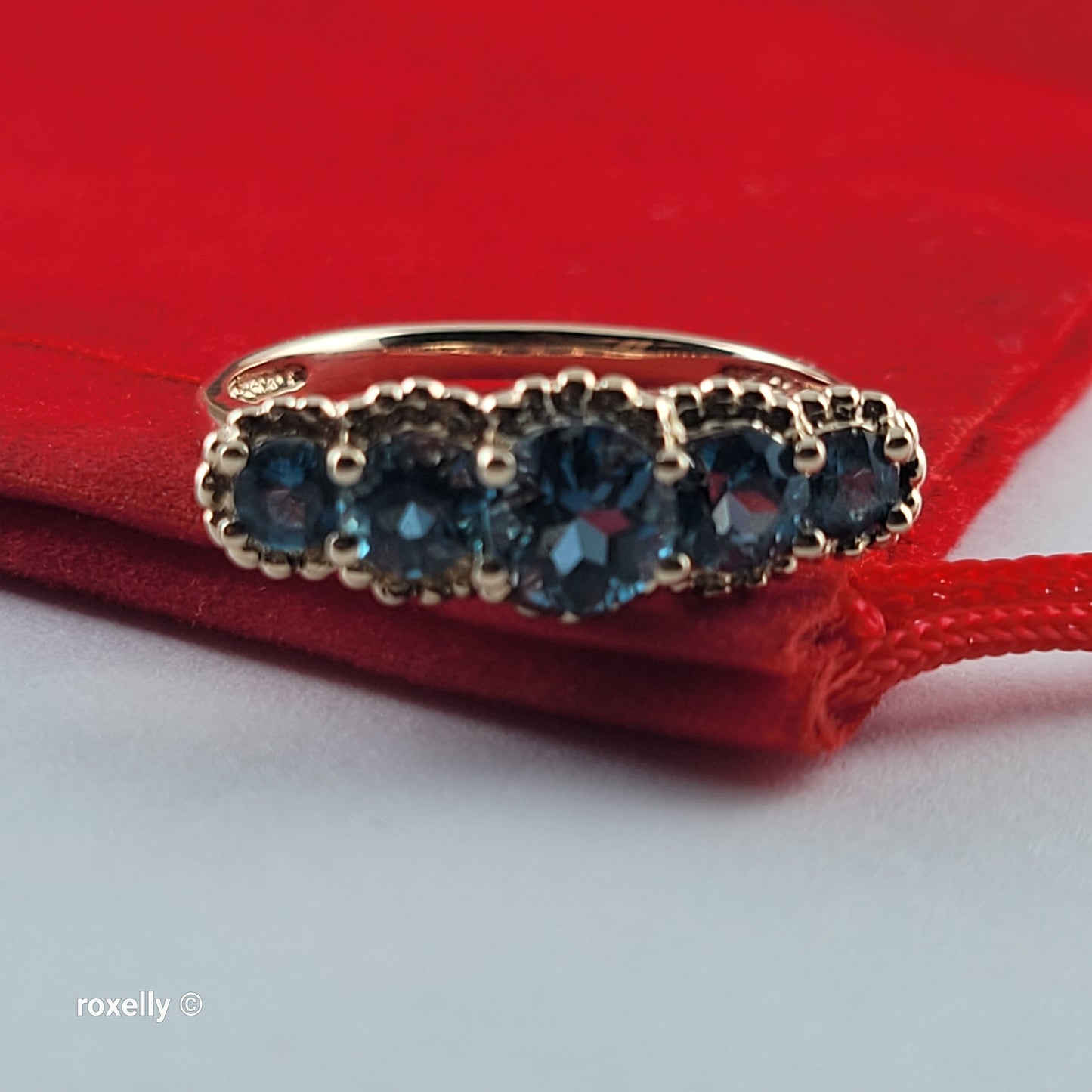 10K Yellow Gold London Blue topaz Ring Size 8 - Solid Gold!