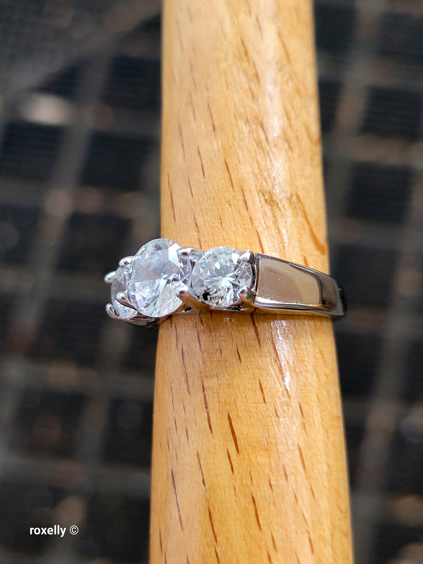 10K White Gold Cubic Zirconia Cocktail Ring Size 4.5, Solid Gold!