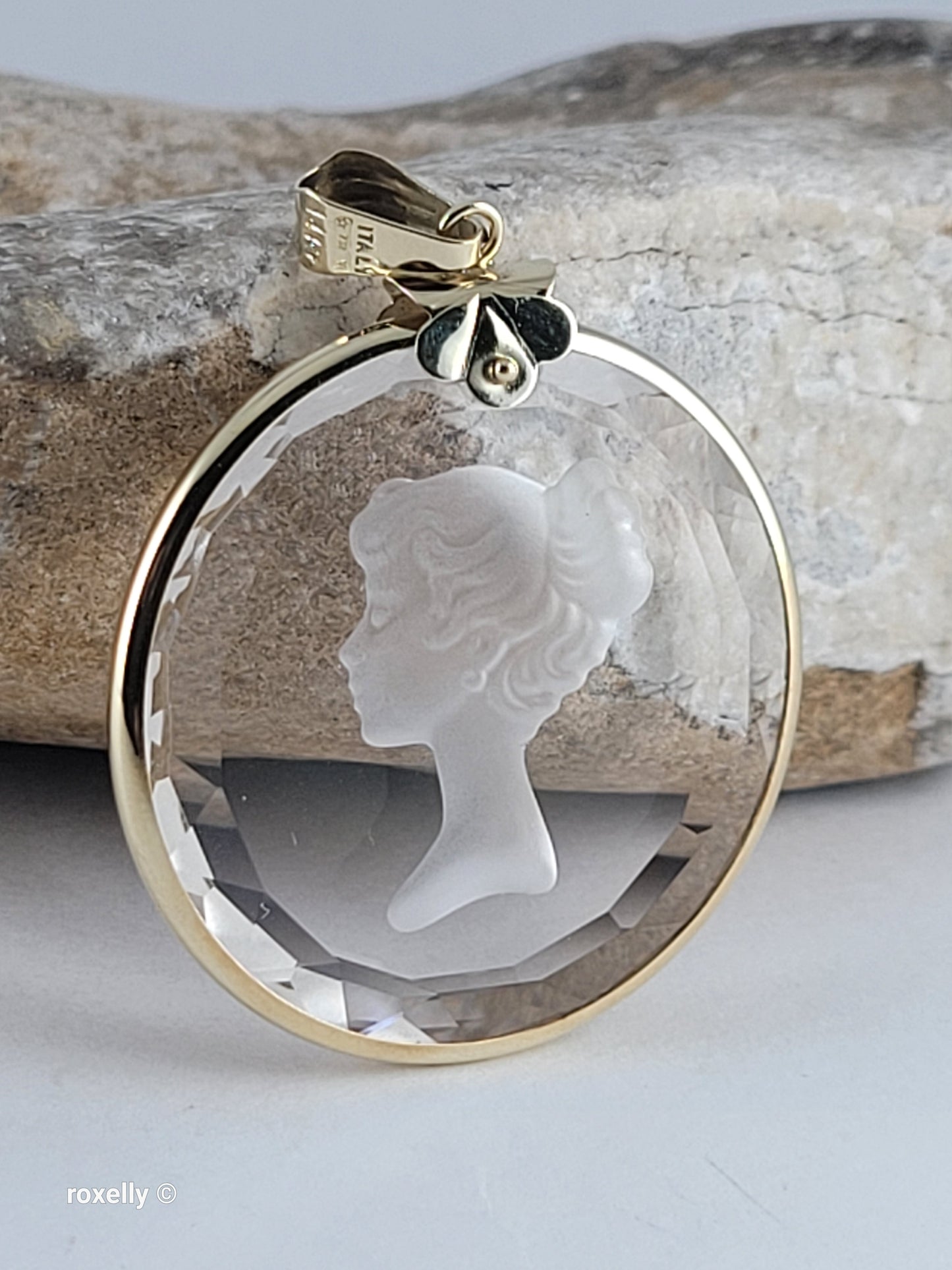 14K Vintage Yellow Gold Carved Face Clear Intaglio, Woman Bust Design Pendant, Solid Gold - Made in Italy!