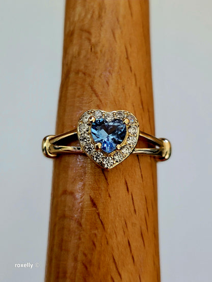 14K Yellow Gold Heart-Shaped Blue Topaz and Cubic Zirconia Ring Size 7, Solid Gold!