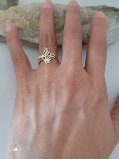 10K Yellow Gold Crucifix Design Ring, Size 6.75, Solid Gold