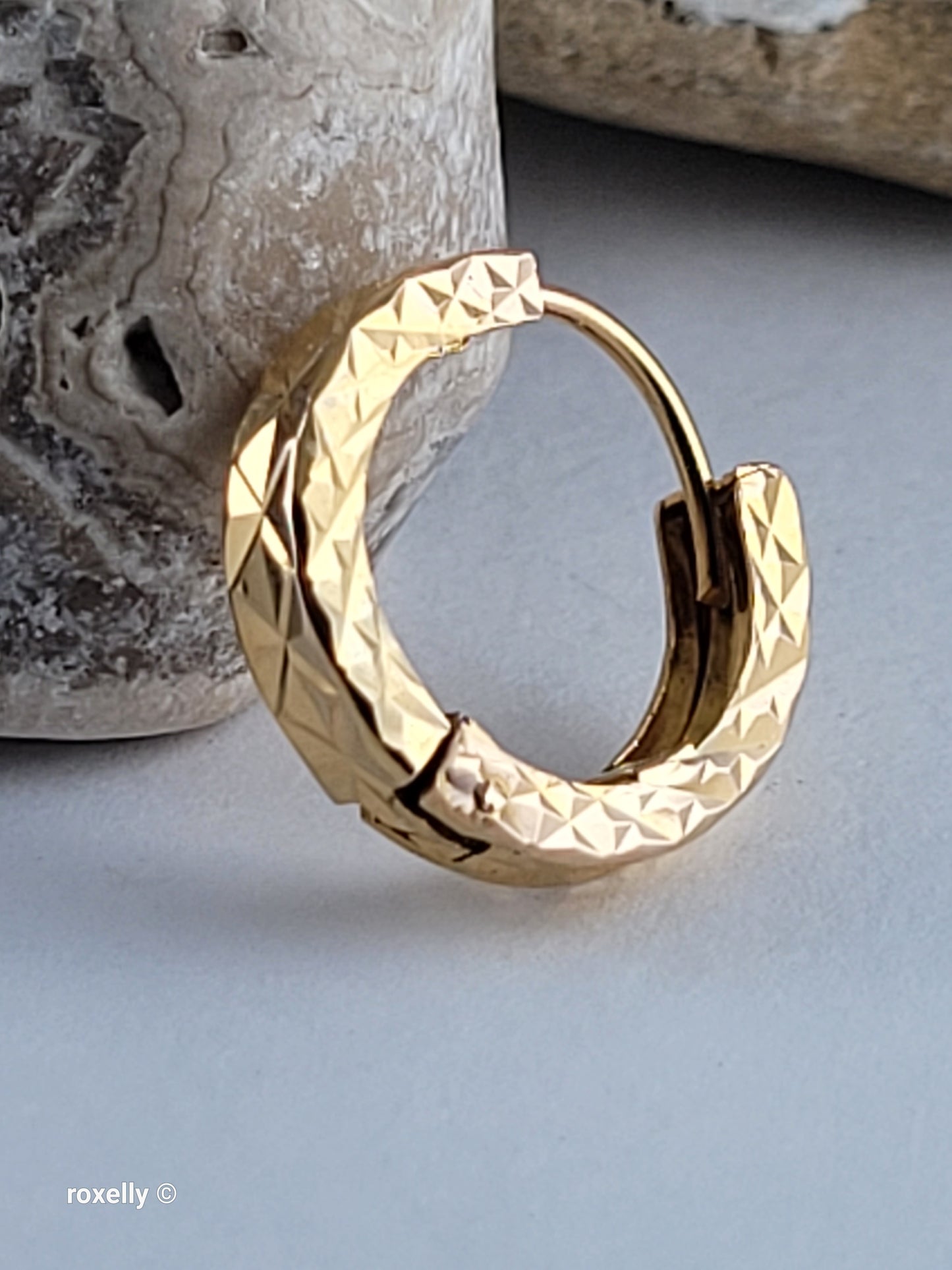 18K Solid Yellow Gold Diamond-Cut Small Single Italian Hoop / Cartilage Hoop