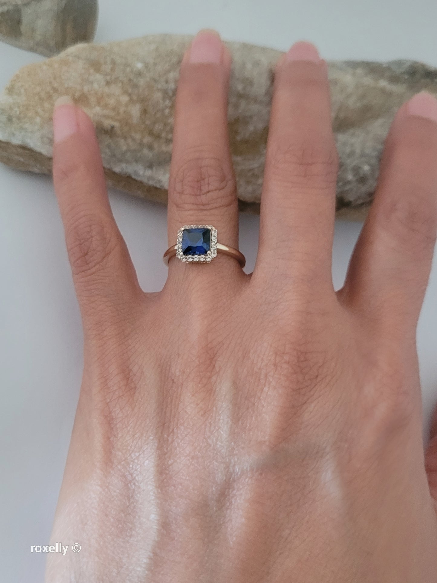 10K Yellow Gold with Blue and White Sapphires Cocktail Ring Size 6, Solid Gold