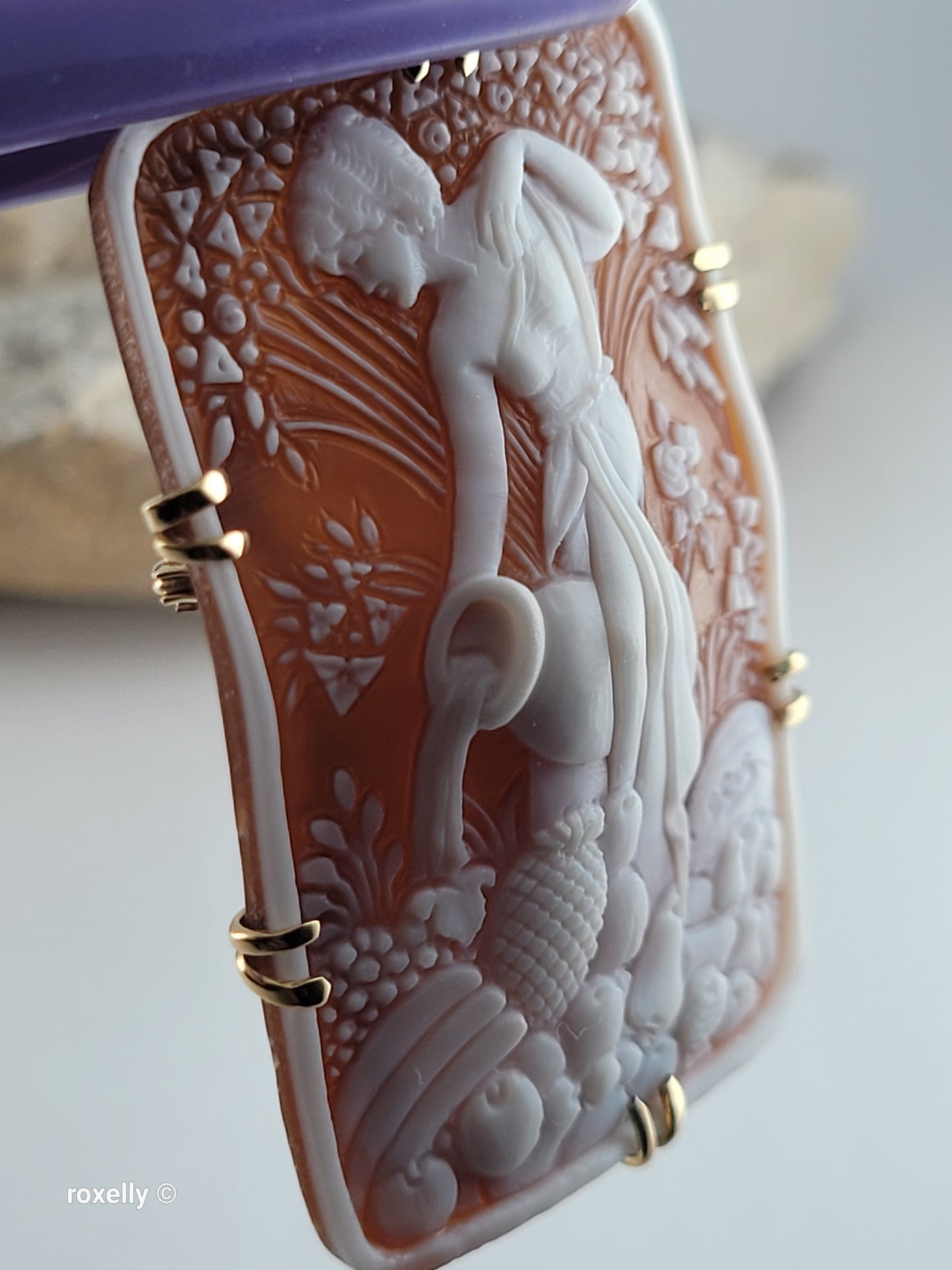 Gennaro Borriello 18K Yellow Gold Italian Cameo Pendant Brooch, Signed Vintage — A True Work of Art