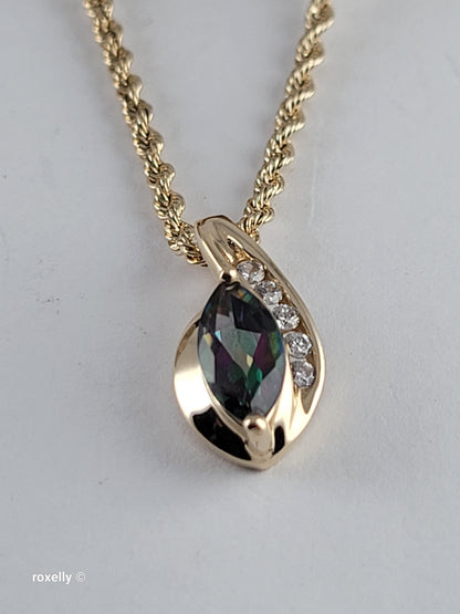 10K Yellow Gold Rope Chain and Mystic Pendant!