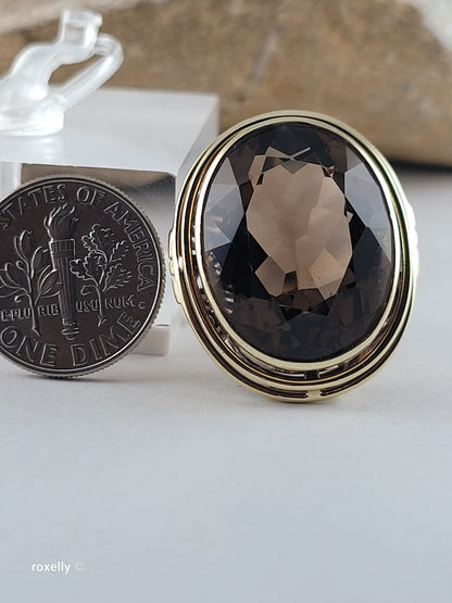 14K Gorgeous Yellow Gold Smoky Topaz Cocktail Ring Size 6, Solid Gold!