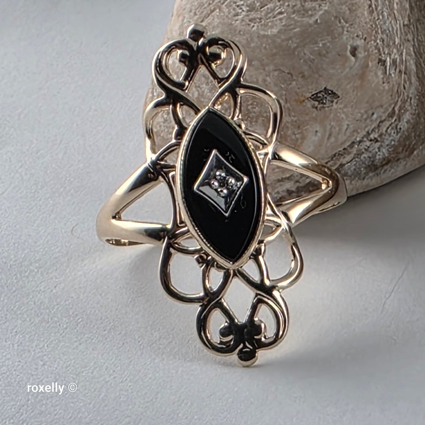 10K Yellow Gold Onyx and Diamond Art-Deco Ring Size 8.25, Solid Gold!