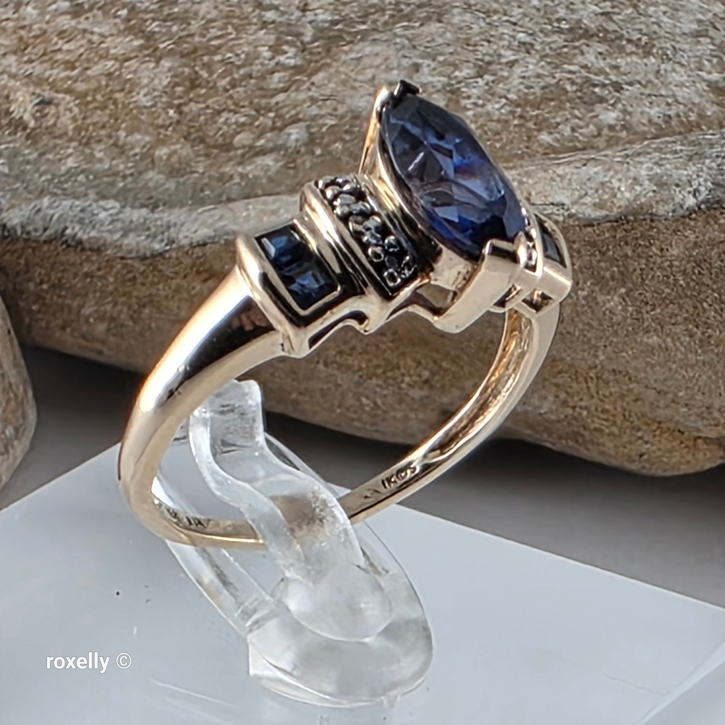 10K Yellow Gold Sapphire and Diamond Cocktail Ring Size 7.5, Solid Gold!