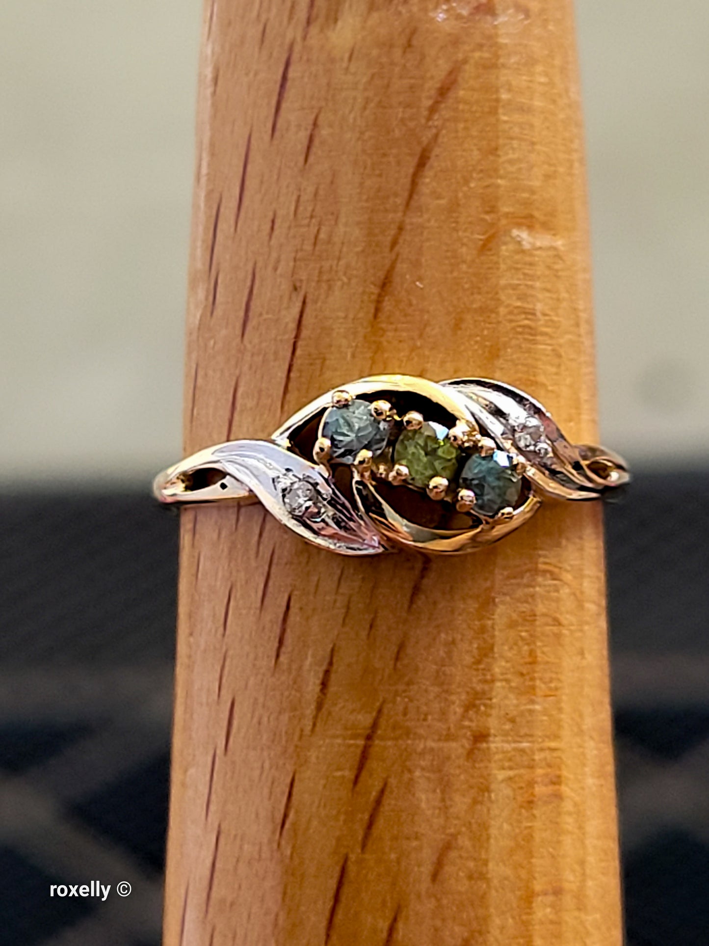 14K Yellow Gold Peridot, Blue Topaz & Diamonds Ring Size 7.25- Solid Gold!