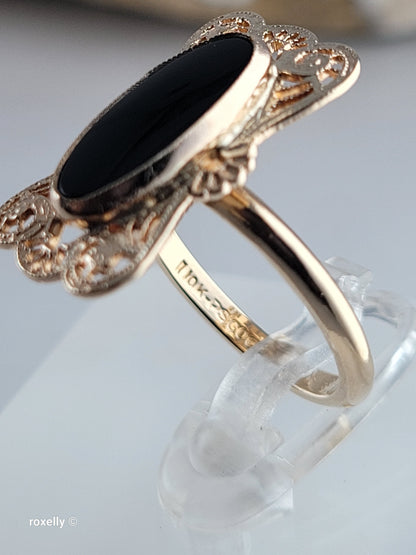 10k Size 5.5 Beautiful Solid Yellow Gold Onyx Gemstone Ring!