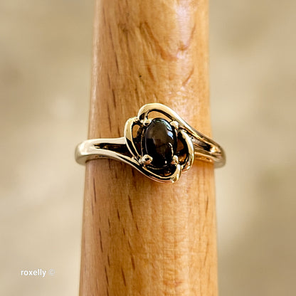 10K Yellow Gold Black Star Sapphire Ring Size 6 - Solid Gold!
