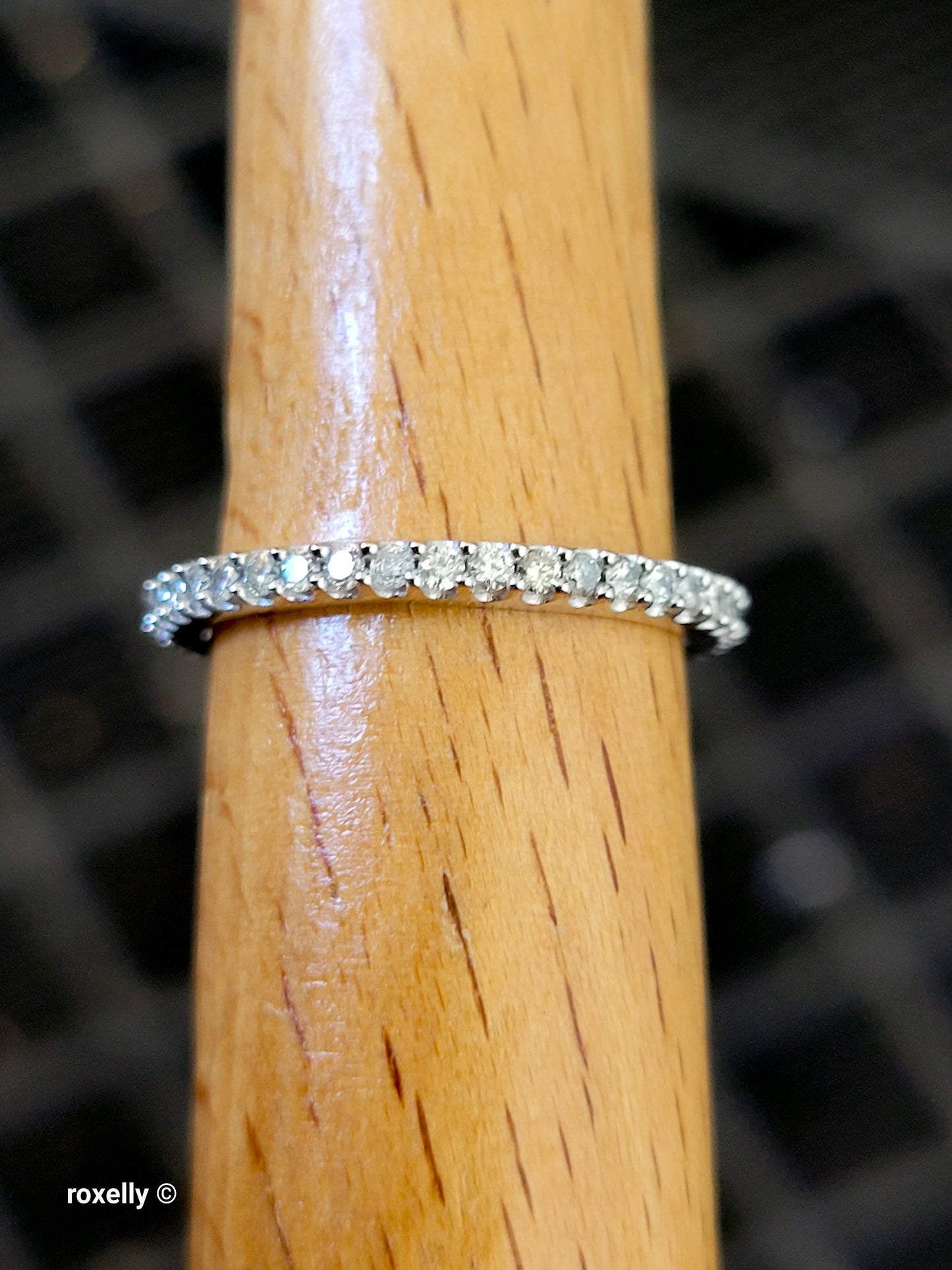 14K White Gold Diamond Infinity Design Ring Size 6, Solid Gold!
