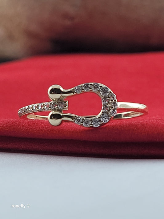 10K Yellow Gold Cubic Zirconia Horseshoe Dainty Ring Size 6.75, Solid Gold!