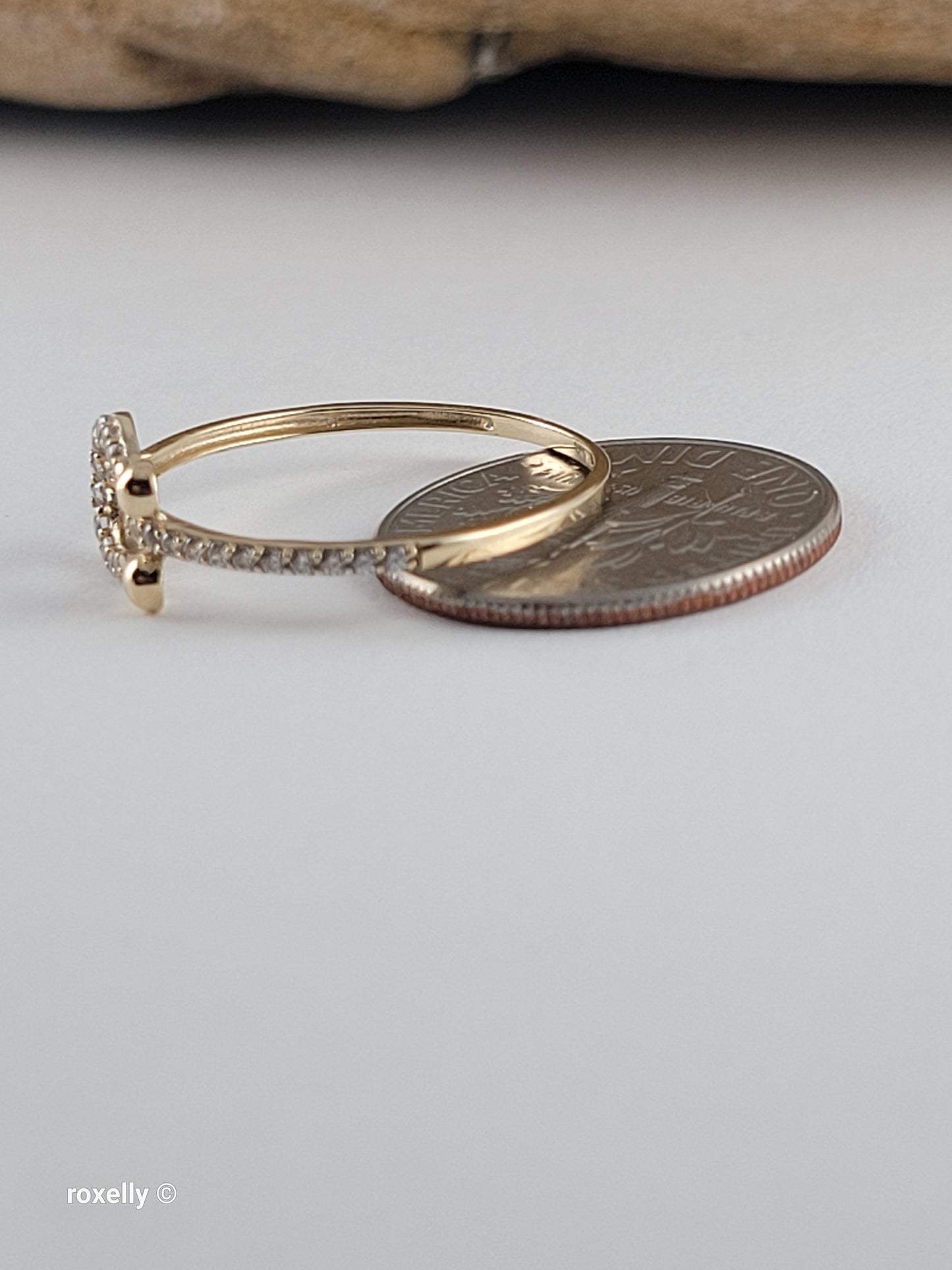 10K Yellow Gold Cubic Zirconia Horseshoe Dainty Ring Size 6.75, Solid Gold!