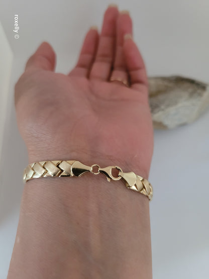 14K Yellow Gold Woven Chevron Link Bracelet, 7.25” Solid Gold – Made in Turkey