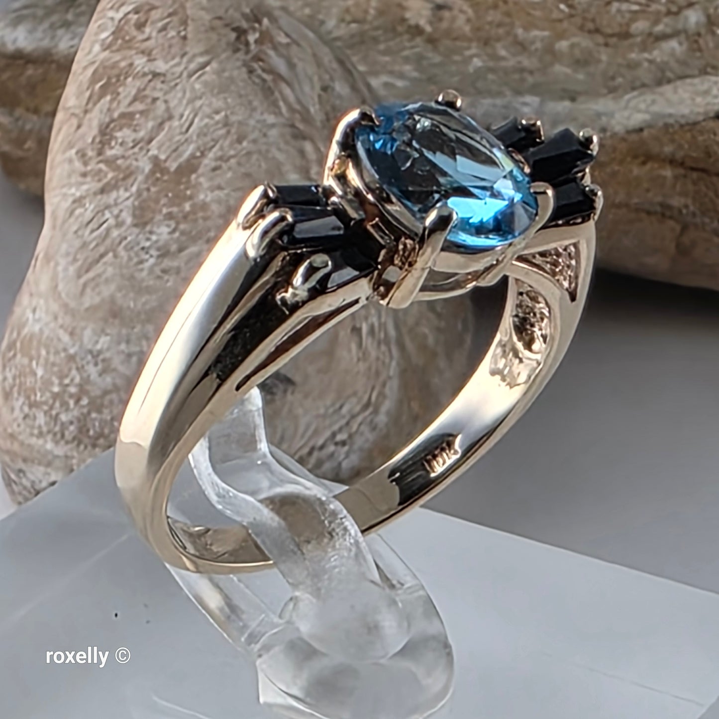 10K Yellow Gold Blue Topaz and Sapphire Cocktail Ring Size 7.25, Solid Gold!