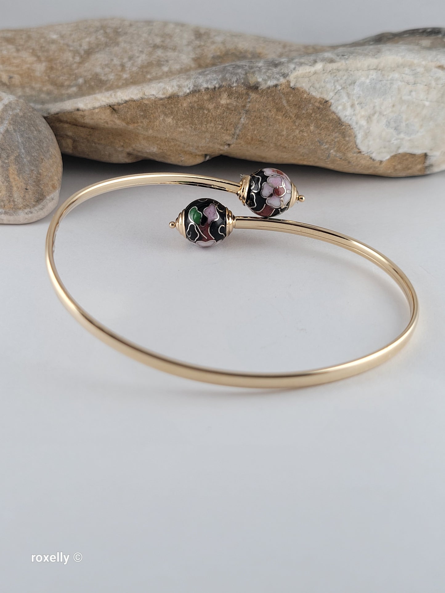 14K Yellow Gold Cloisonne Enamel Floral Bangle Bracelet, Solid Gold!