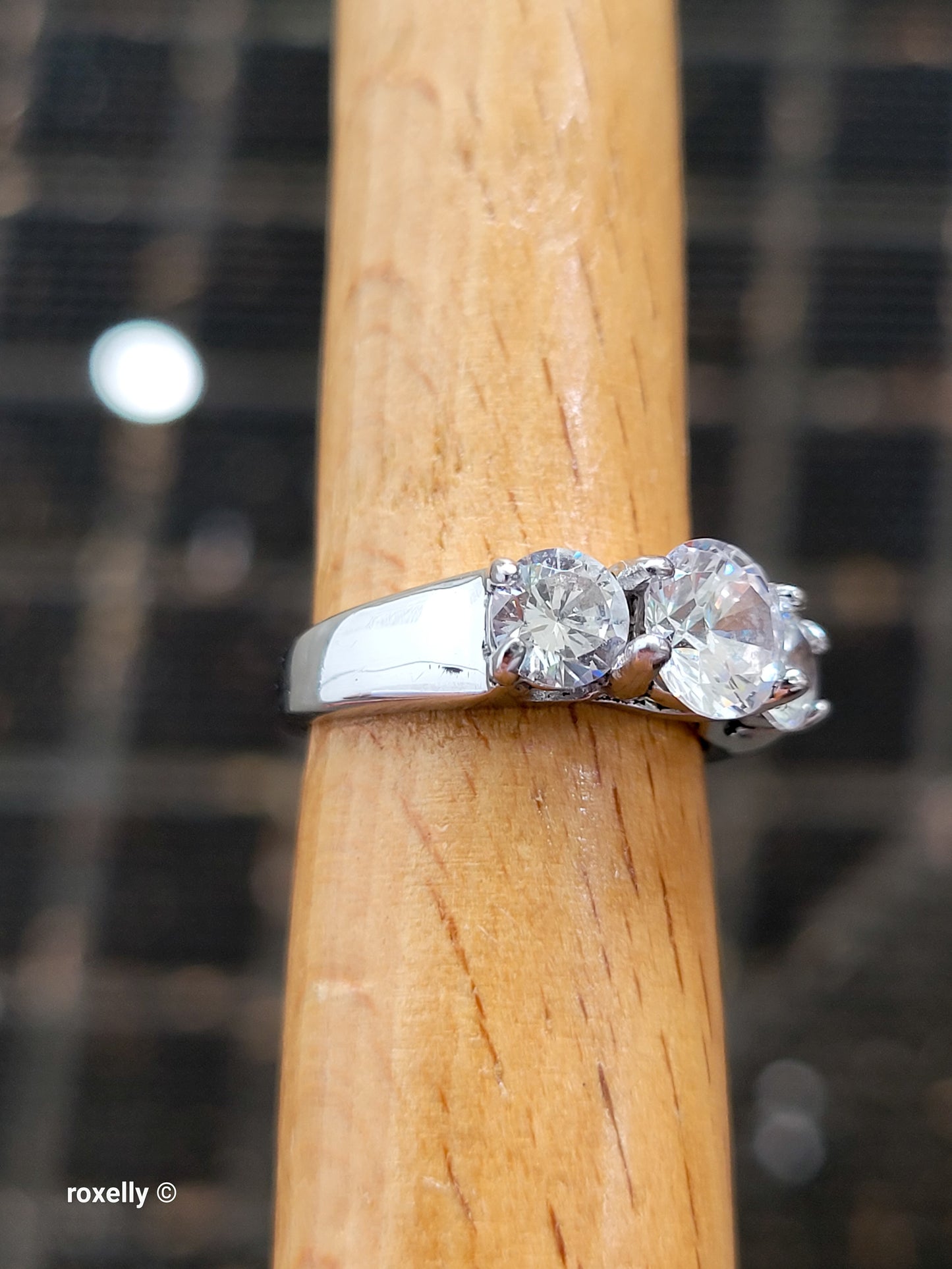 10K White Gold Cubic Zirconia Cocktail Ring Size 4.5, Solid Gold!