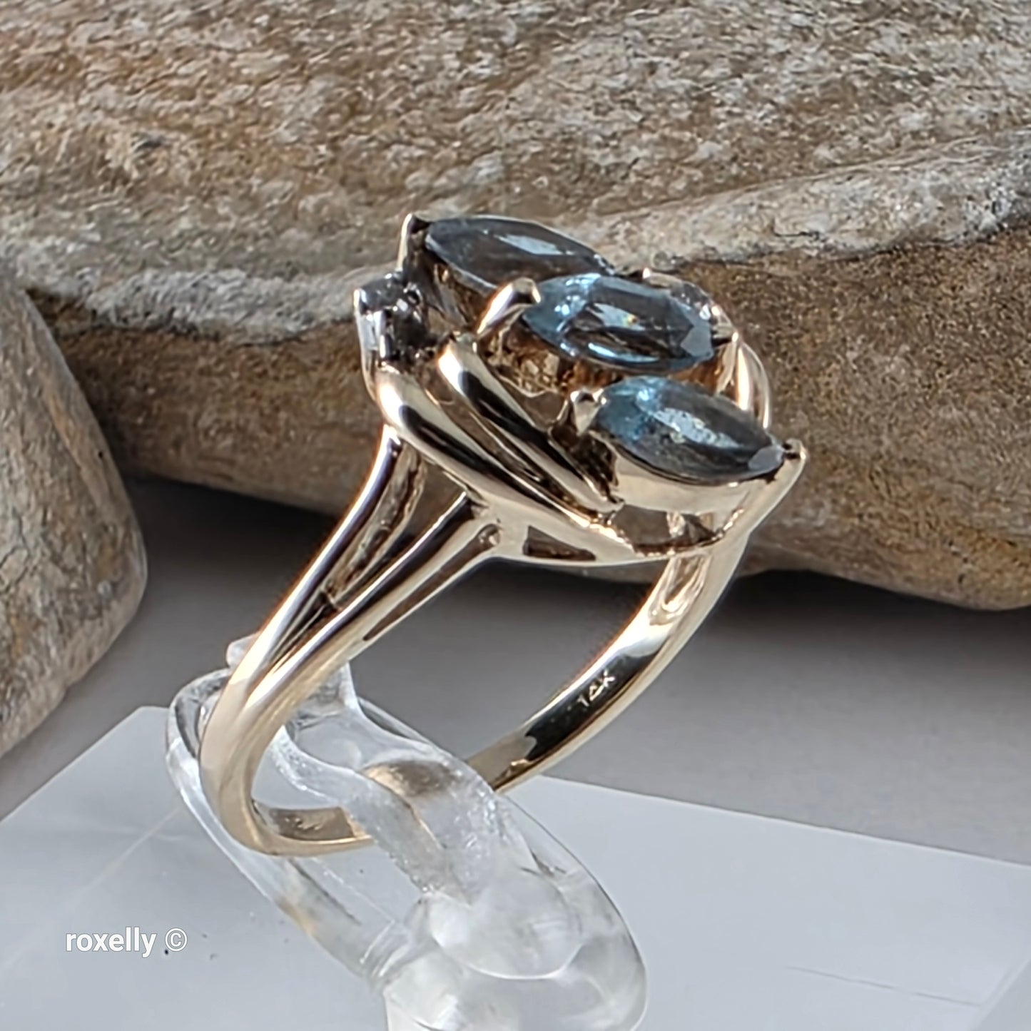 14K Yellow Gold Blue Topaz and Diamond Cocktail Ring Size 6, Solid Gold!