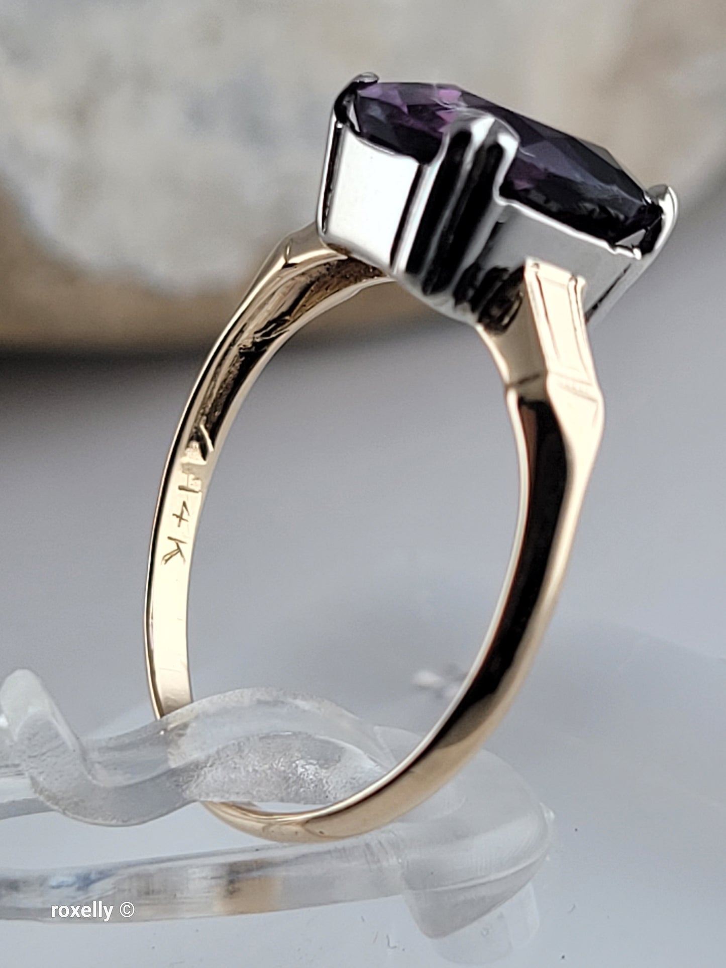 14K Yellow Gold Amethyst Gemstone Ring Size 6, Solid Gold
