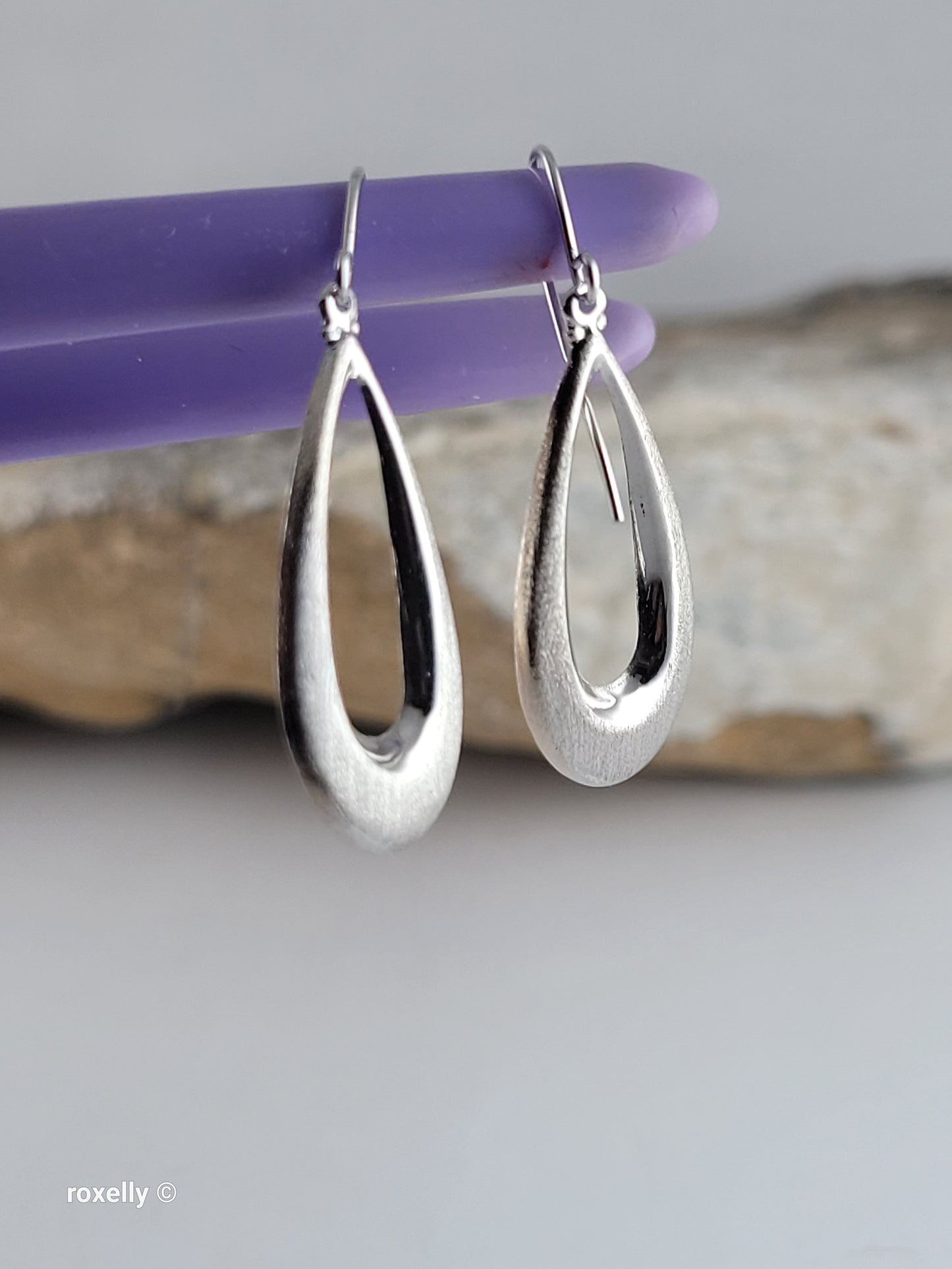 14K White Gold Lightweight Small Comfortable Brushed Finish Earrings!
