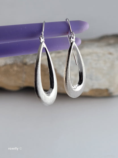14K White Gold Lightweight Small Comfortable Brushed Finish Earrings!