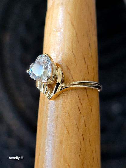 14K Yellow Gold Heart-Shaped Cubic Zirconia Ring Size 7.75, Solid Gold!