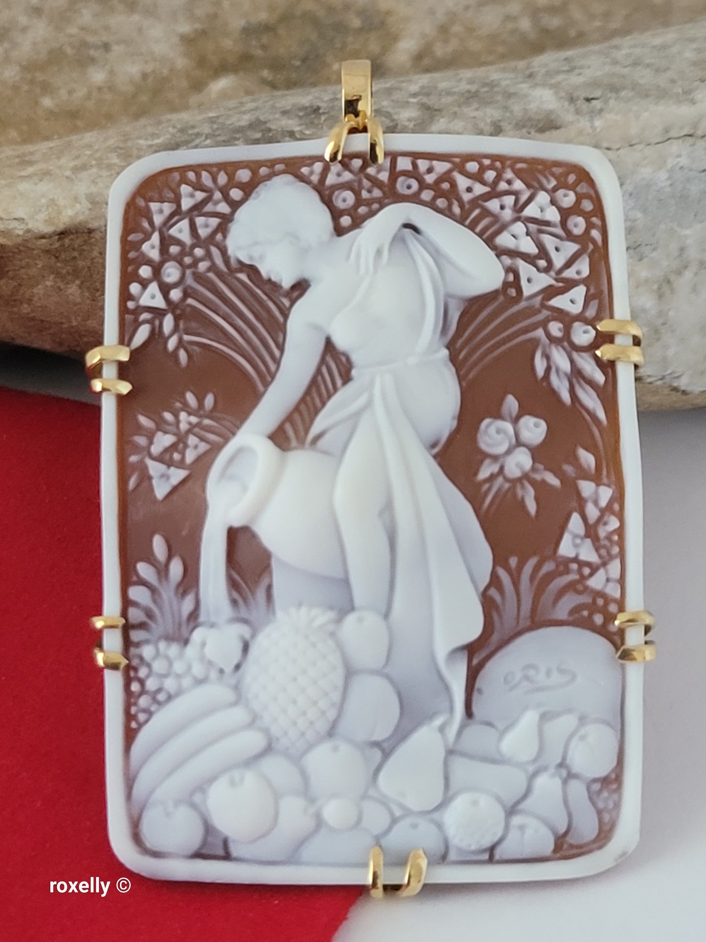 Gennaro Borriello 18K Yellow Gold Italian Cameo Pendant Brooch, Signed Vintage — A True Work of Art