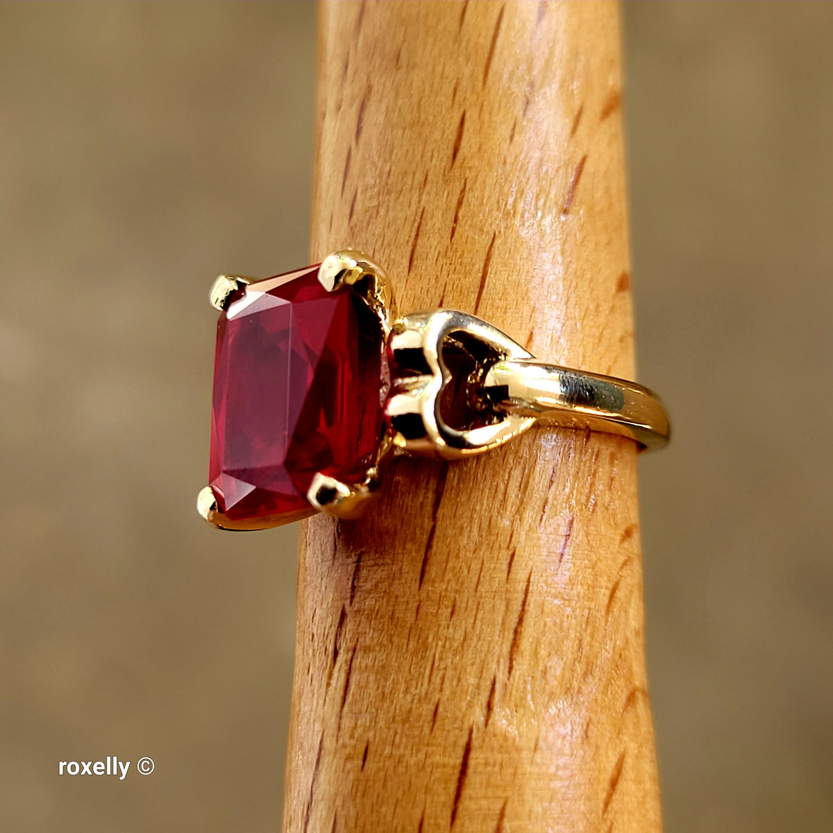 10K Yellow Gold Ruby Gemstone Ring Size 4.25 - Solid Gold!