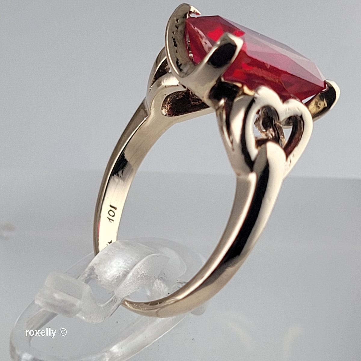 10K Yellow Gold Ruby Gemstone Ring Size 4.25 - Solid Gold!