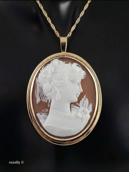 Vintage 14K Yellow Gold Italian Cameo Brooch/Pendant – Classic Victorian Profile -Hand-Carved Shell