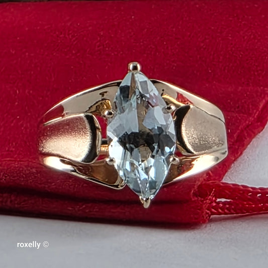 14K Yellow Gold Aquamarine Gemstone Ring Size 6.5, Solid Gold!