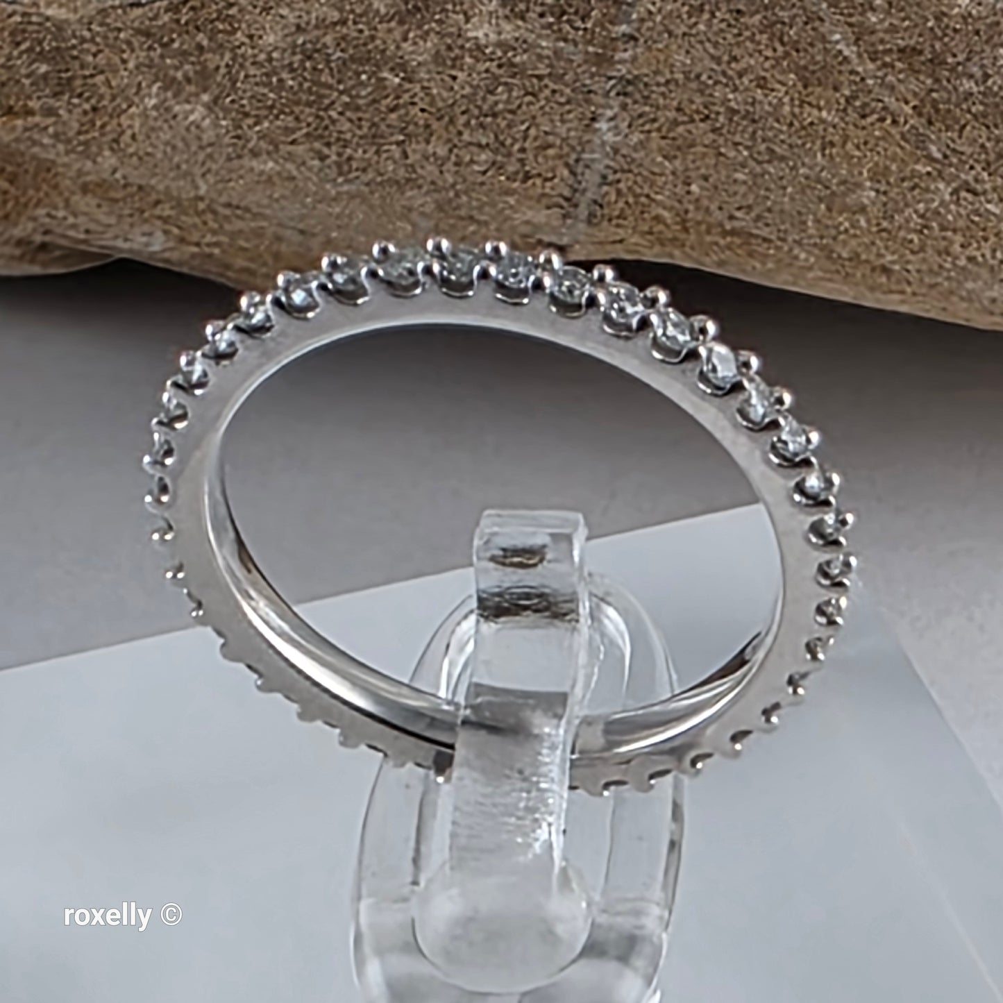 14K White Gold Diamond Infinity Design Ring Size 6, Solid Gold!