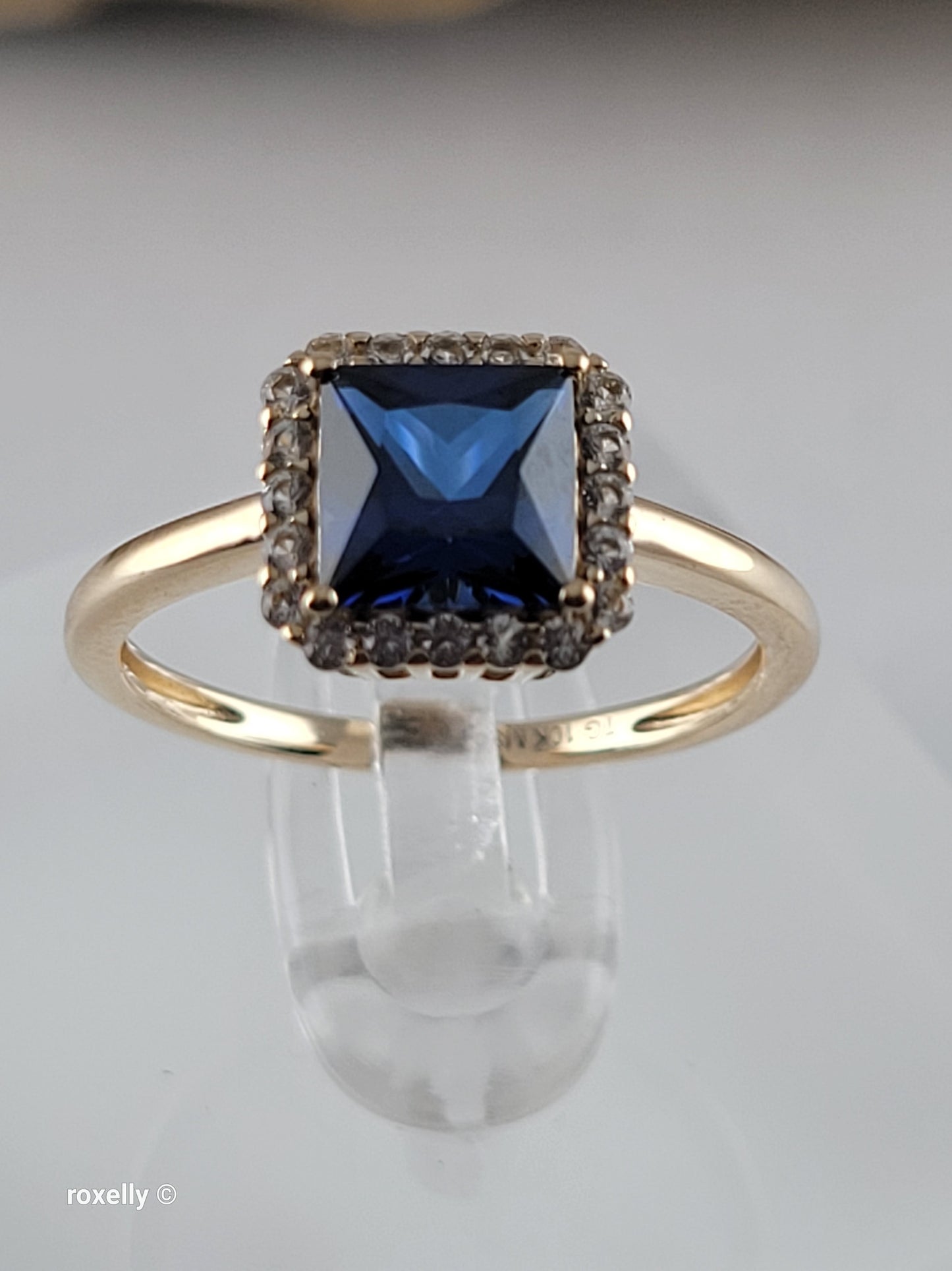 10K Yellow Gold with Blue and White Sapphires Cocktail Ring Size 6, Solid Gold