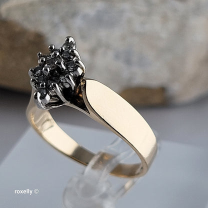 14K Yellow Gold Genuine Diamonds Cluster Ring Size 7.5 - Solid Gold!