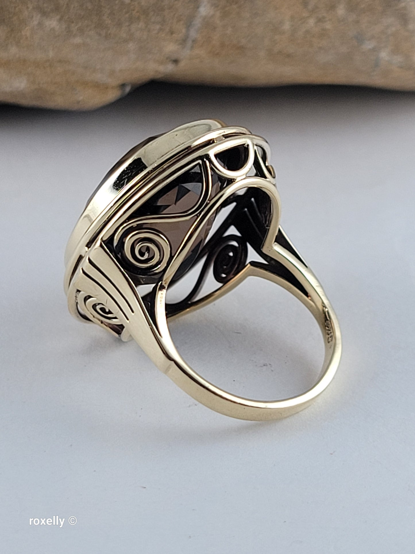 14K Gorgeous Yellow Gold Smoky Topaz Cocktail Ring Size 6, Solid Gold!