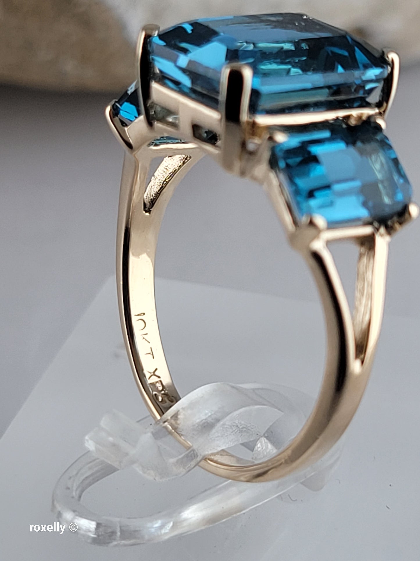 10K Yellow Gold London Blue Topaz Cocktail Ring Size 6.75, Solid Gold