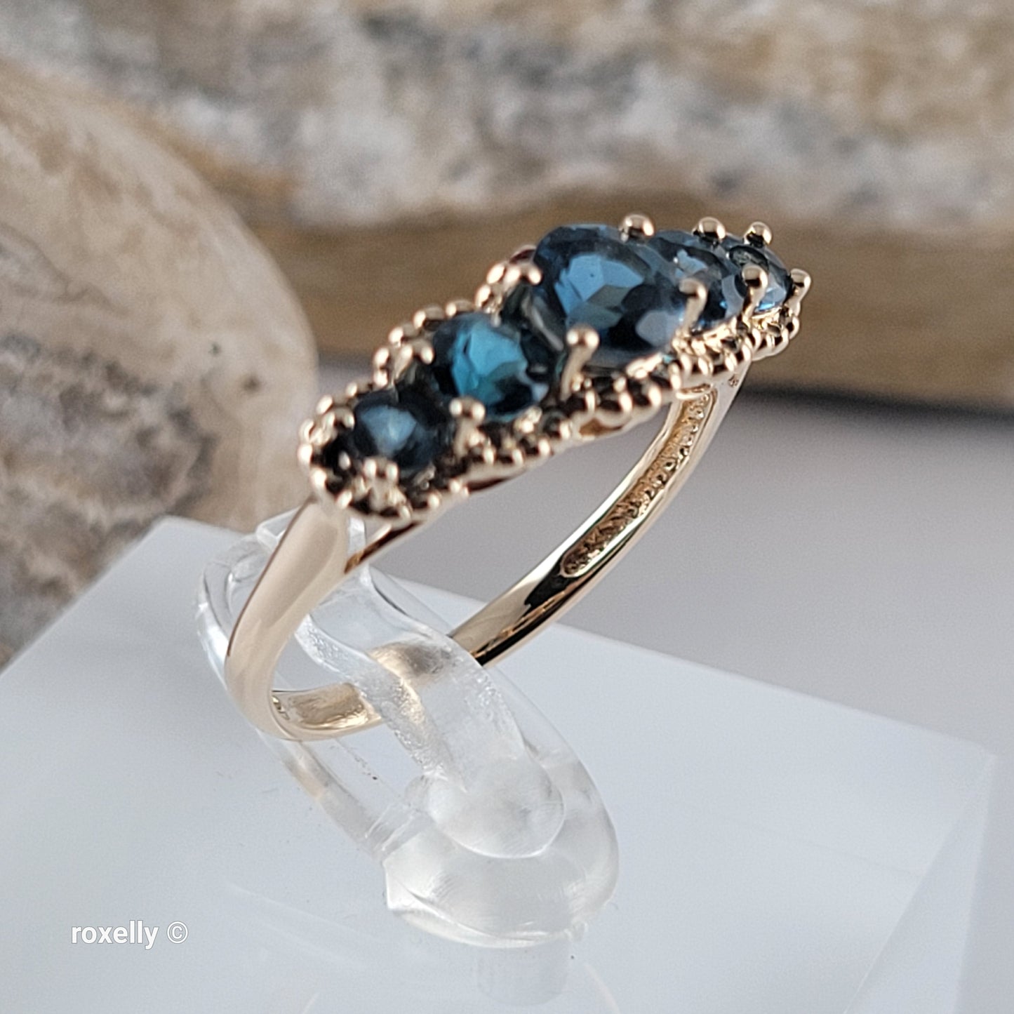 10K Yellow Gold London Blue topaz Ring Size 8 - Solid Gold!