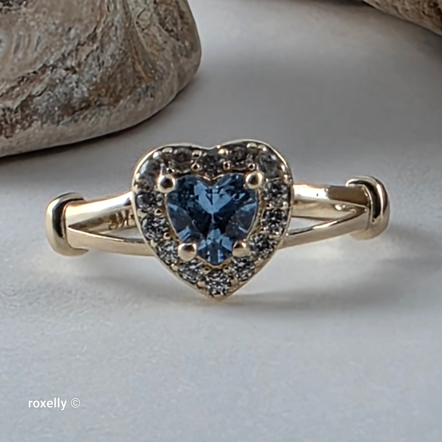 14K Yellow Gold Heart-Shaped Blue Topaz and Cubic Zirconia Ring Size 7, Solid Gold!